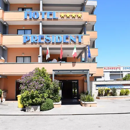 Ξενοδοχείο President Pomezia
