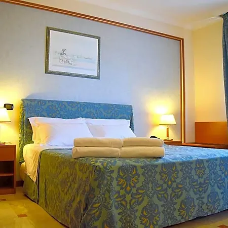 President Hotel Pomezia