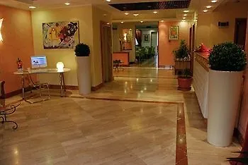 President מלון 4*