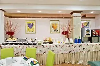 מלון President 4*